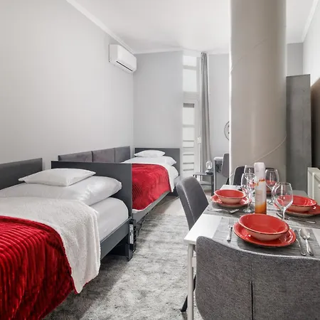 Apartament Downtown House Red *