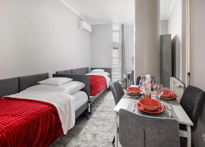 Apartament Downtown House Red *