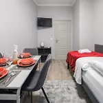 Downtown House Red